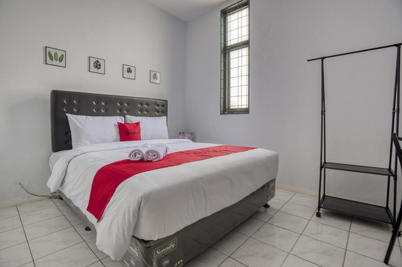 Reddoorz Plus Near Jakarta Kota Station Dış mekan fotoğraf