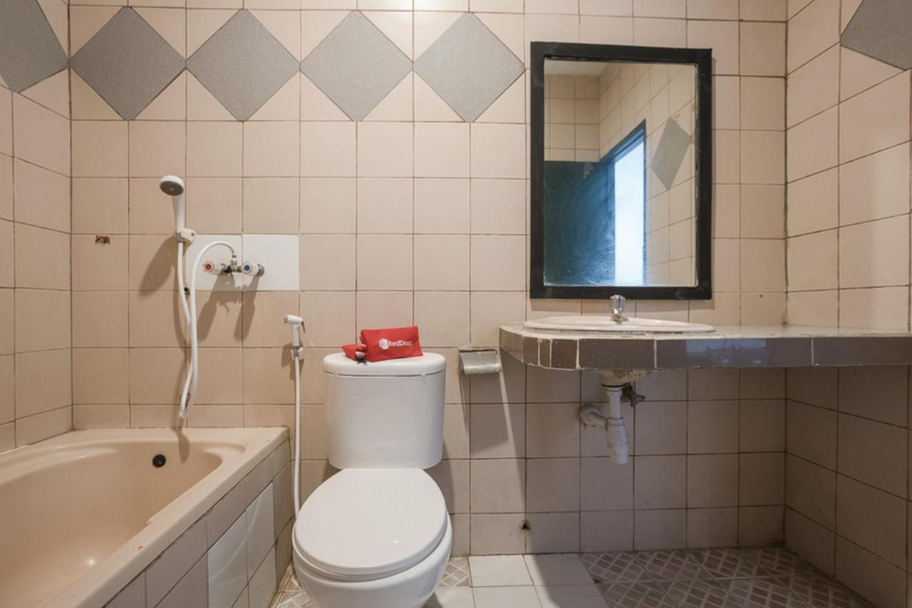 Reddoorz Plus Near Jakarta Kota Station Dış mekan fotoğraf