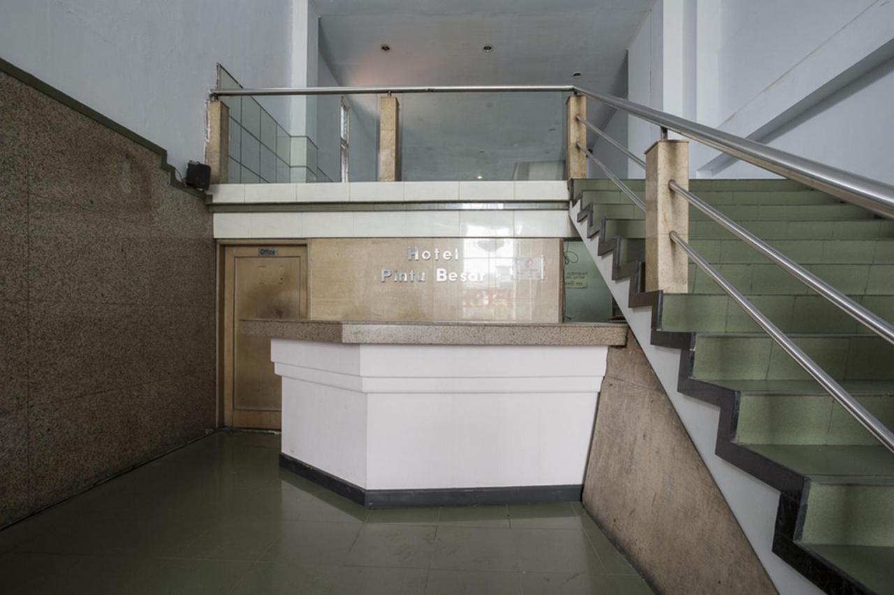 Reddoorz Plus Near Jakarta Kota Station Dış mekan fotoğraf