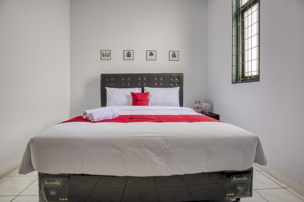 Reddoorz Plus Near Jakarta Kota Station Dış mekan fotoğraf