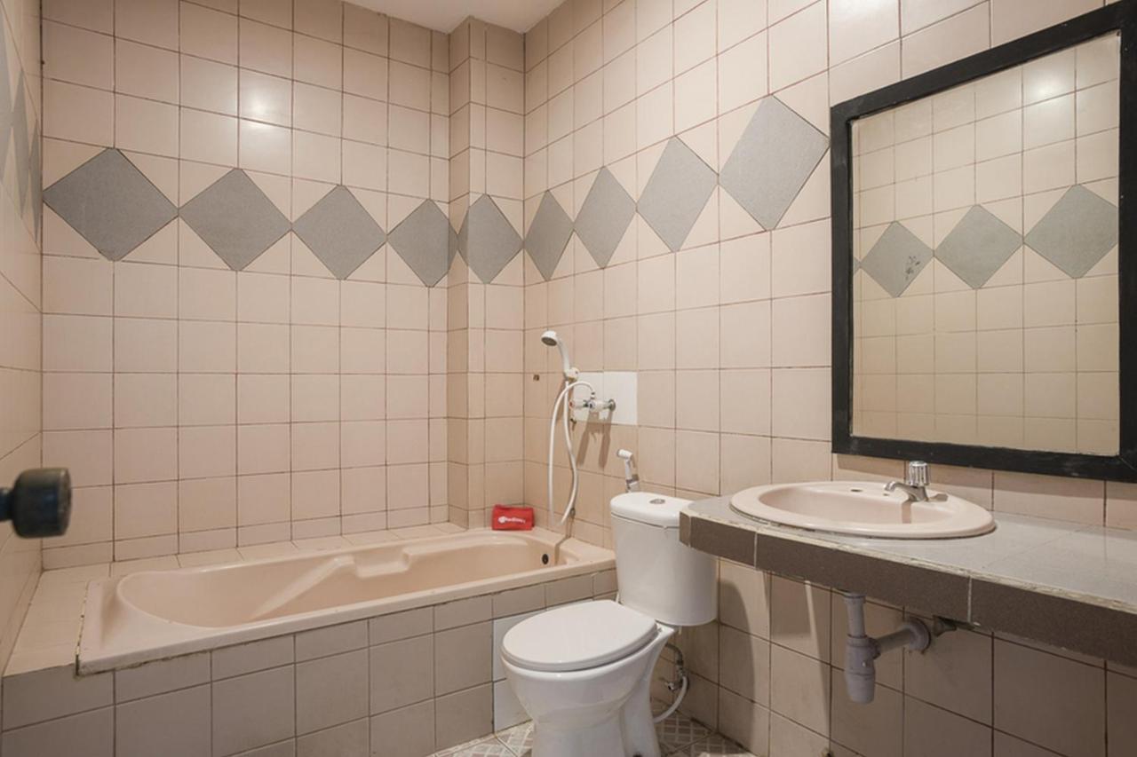 Reddoorz Plus Near Jakarta Kota Station Dış mekan fotoğraf